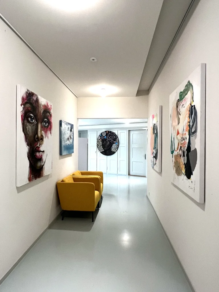 The Travelling Art Gallery Pop-Up-Ausstellungen zeitgemässer südafrikanischer Kunst