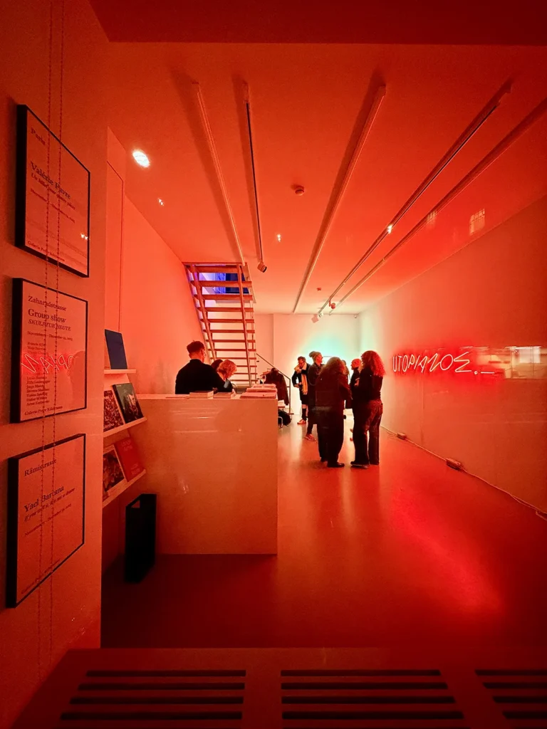 Yael Bartana in der Galerie Peter Kilchmann