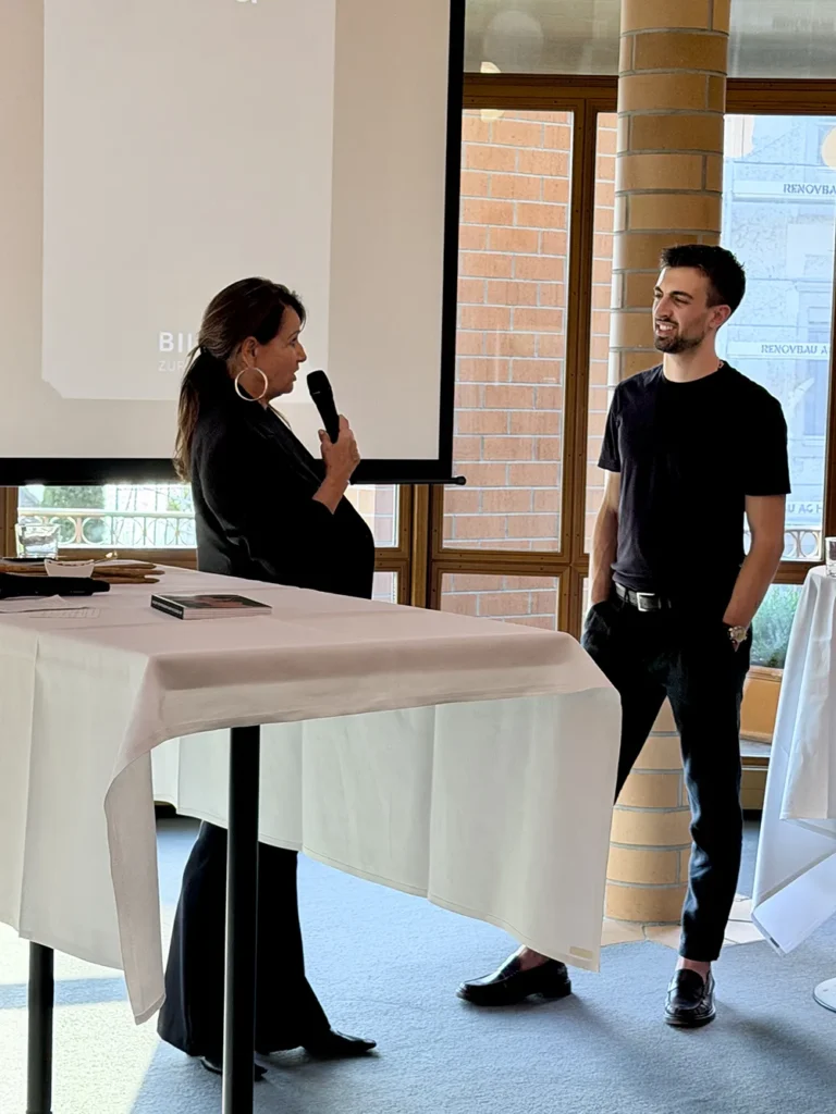 Vernissage und Künstlergespräch Haus der Immoblien Mona Kuhn Mirjam Cavegn Felix Eichkorn