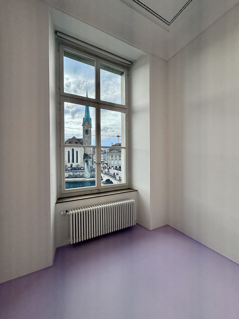Ausstellung «In der Sonne sitzen» im Helmhaus Zürich