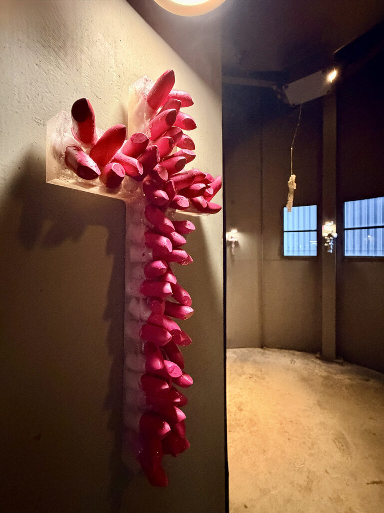 Ausstellung Vernissage «Sacred Pop Art» Jeanine Merz und Christian Breitschmid im Zürcher SiloSilo