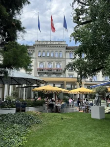 Kunst im Park Baur au Lac Zürich